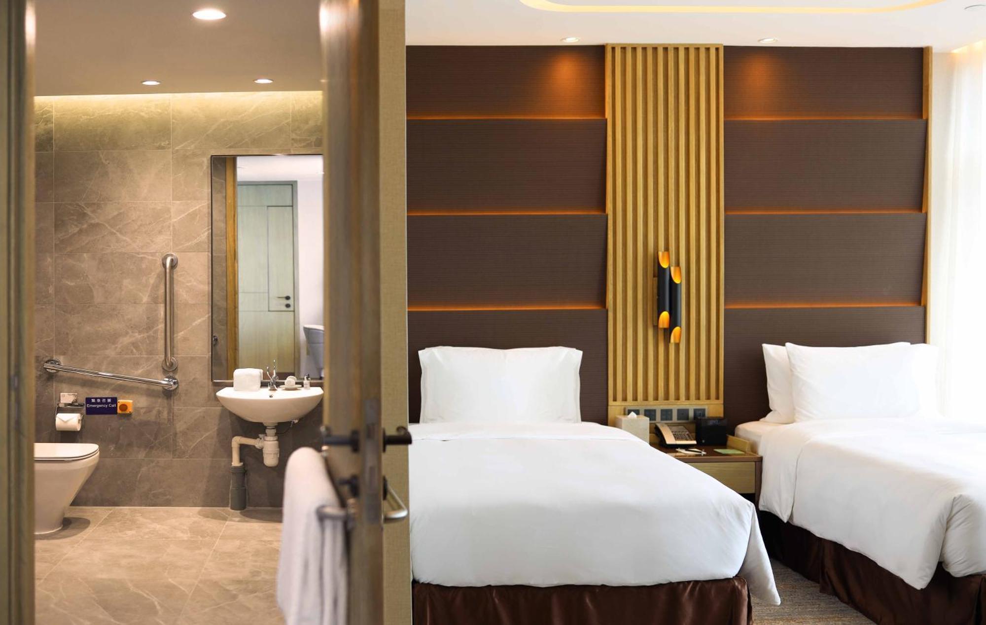 Oasis Aurum 181 Aparthotel 4*